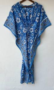 ชุดคลุมชายหาดลายสัตว์แบบใหม่ คอวี ปิดด้วยเชือกผูก ทรงปล่อยชายระบาย ผ้าฝ้ายอินเดียเนื้อนุ่ม แต่งลูกไม้ ยาวเต็มตัว สำหรับผู้หญิง - Product Image 3