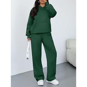 Conjunto Deportivo de 2 Piezas para Mujer: Sudadera Corta Oversize de Spandex Grueso y Pantalones Anchos Casuales - Product Image 4