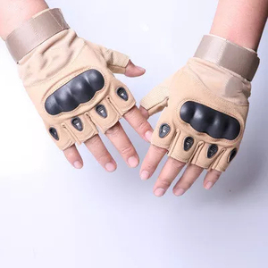 ถุงมือฟิตเนสหนังแบบครึ่งนิ้วสำหรับออกกำลังกาย ยกน้ำหนัก ฝึกซ้อม ยืดหยุ่น กระชับมือ เหมาะสำหรับทุกเพศ - Product Image 1