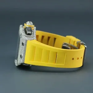 Reloj de Lujo para Hombre Prince Jewellers con Esfera Esqueleto, Movimiento Mecánico, Caja de Moissanita, Diamantes con Corte Pavé Completo y Correa de Cuero - Product Image 4