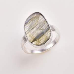 Natural <b>Labradorite</b> <b>Ring</b> Handmade 925 Sterling Silver Brush Finished <b>Ring</b> Boho Gemstone Jewelry for Women Dainty Gift For Her - Product Image 1