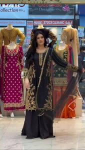 Ensemble Sharara-Suit et Dupatta en Soie Romaine de Qualité Export Indienne avec Broderie et Travail de Paillettes Chinoises, Spécial Aïd, Fournisseur d'Inde - Product Image 2