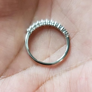 แหวนทอง 14KT ประดับเพชรแล็บโกรว์ 0.33 กะรัต สำหรับผู้หญิง |   แหวนวันครบรอบแต่งงานที่เรียบหรูและมีสไตล์ |   เครื่องประดับเจ้าสาวแบบซ้อนกันได้ - Product Image 5