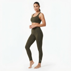 Conjunto Deportivo de Dos Piezas para Mujer, Color Verde Oliva, Sujetador Deportivo y Leggings de Cintura Alta, Ropa Deportiva para Yoga y Fitness - Product Image 2
