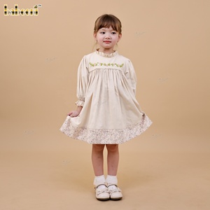 Vestido de otoño sin mangas con corte en A y diseño smock de prado suave DR4511 para niñas, 100% algodón, venta al por mayor de ropa infantil ODM - Product Image 3