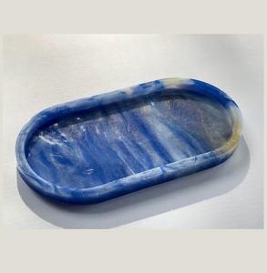 Elegante Bandeja de Servir de Resina Hecha a Mano para Espacios Modernos, con un Toque Decorativo, Uso Práctico y Duradero - Product Image 4