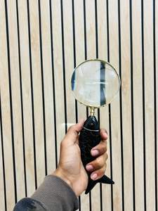 Loupe de poche de 4 pouces avec poignée en forme de poisson |   Loupe en verre optique de style vintage (non pliable) - Product Image 5