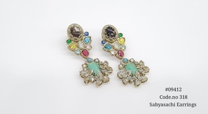 Boucles d'oreilles pendantes 09411 en zircon cubique, boucles d'oreilles à double pierre, bijoux plaqués Mehandi pour mariage et soirée - Product Image 3