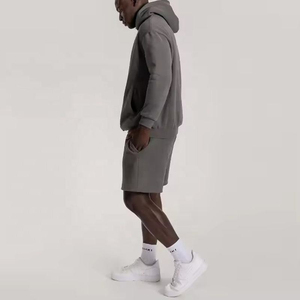 Conjunto de Sudadera con Capucha Oversize y Pantalones Cortos para Hombre, Color Gris Carbón Oscuro, de Felpa Pesada, Dos Piezas, Venta al por Mayor OEM - Product Image 3