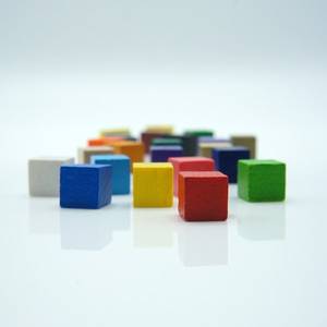 Ensemble de 15 figurines de maisons en bois faites à la main, nouvelles formes personnalisées, peintes multicolores, décoration d'intérieur autoportante - Product Image 6