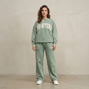 Conjunto de Sudadera Oversize Verde Personalizada y Pantalones Anchos de Felpa para Mujer, Chándal de Algodón Estilo Urbano OEM ODM - Product Image 1
