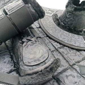 Nouveaux ensembles d'équipement équestre sur mesure comprenant un cache-mouches, une bride et une longe avec tapis de selle assortis - Product Image 3