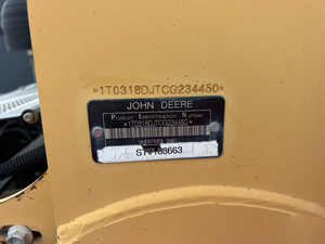 Chargeuse compacte sur pneus 318D de 2013, équipement de construction robuste - Product Image 3