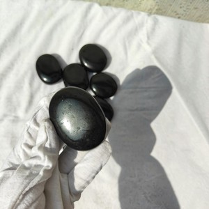 Pierre de Palmier en Tourmaline Noire Naturelle de Qualité Supérieure, Polie, pour Guérison par les Cristaux, Taille Personnalisée, Reiki et Méditation – Vente en Gros - Product Image 1