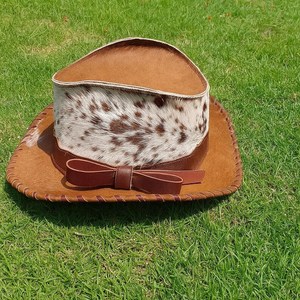 Chapeau de cowboy en similicuir de vachette unisexe marron et blanc, style western rancher avec bande en ruban, pour l'extérieur, printemps-été, style décontracté - Product Image 3