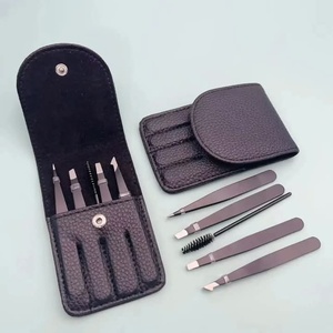 Pinzas para Cejas de Calidad Premium, Marca Privada, Acero Inoxidable Sólido, Punta Puntiaguda, Ligeras, Diseño Inclinado en Varios Tonos - Product Image 6