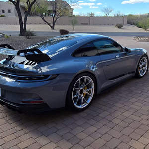 Porsche 911 GT3 l 2024 en Perfecto Estado con Frenos de Cerámica de Carbono - Product Image 2