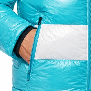 Chaqueta de Invierno para Hombre con Logotipo Frontal, Colores Personalizados, Impresión por Transferencia de Alta Calidad, Resistente al Viento, Hecha en Pakistán, de Lona - Product Image 3