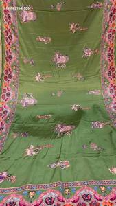 Ensemble de sari en soie crêpe de qualité supérieure avec motif traditionnel et imprimé Ajrakh, travail de miroir véritable et franges, mode féminine - Product Image 6