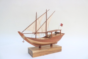 ผู้ผลิตเรือดอว์แบบจำลองงานฝีมือ เรือเร็วคุณภาพสูง ผลิตจากโลหะ MOQ ต่ำ รับออกแบบตามสั่ง งานเรซิ่นตามหลักฮวงจุ้ย - Product Image 4