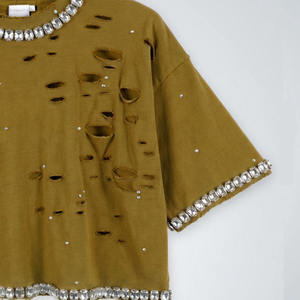 Camiseta Corta de Algodón Premium para Mujer con Pedrería Desgastada, Estilo Oversize Urbano y Brillante - Product Image 6