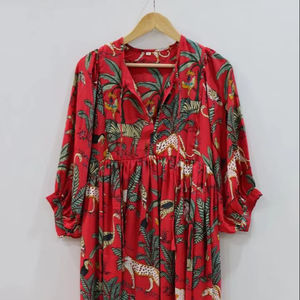 ชุดเดรสผ้าไหมพิมพ์ลายสัตว์ คอวีลึก ชุดเดรสสั้นระดับกลางสำหรับฤดูใบไม้ผลิ - Product Image 1