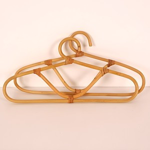 Perchas ahorradoras de espacio para organizar el armario, perchas de ratán sostenibles para ropa, venta al por mayor. - Product Image 1