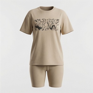 Ensemble 2 pièces tricoté pour femme : T-shirt col rond à manches courtes et short respirant, décontracté, au-dessus du genou, imprimé lettres, couleur unie - Product Image 1
