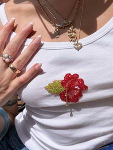 Magnifique débardeur perlé fait main avec broderie complexe pour un look estival élégant - Product Image 2