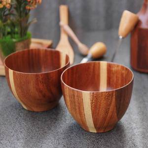 Tazón de servir de madera natural hecho a mano, diseñado para una comodidad elegante y práctica en el día a día. - Product Image 1