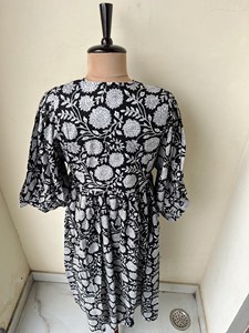 Women's Boho Black <b>White</b> Floral Block Print Tie-Neck Loose Midi Dress 3/4 Flutter Sleeve Casual Summer Woven Dress - Product Image 2