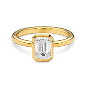Bague de fiançailles contemporaine à taille émeraude avec diamant de laboratoire de 1+ carat |   Or jaune, blanc, rose et platine 18 carats - Product Image 1