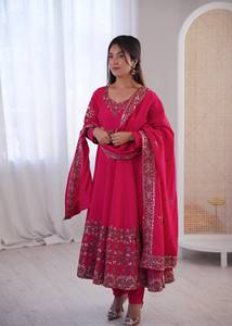 Traje Anarkali Rosa Estilo Bollywood con Seda Romana y Adornos de Lentejuelas - Product Image 5