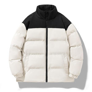 Veste matelassée personnalisée avec patch, fabriquée par un fabricant de vestes matelassées à faible MOQ pour les marques de vêtements. - Product Image 6