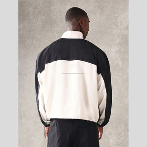 Chaqueta Bomber Impermeable de Lona Personalizada ODM, Corte Regular con Ribete Reflectante para Hombre - Product Image 2