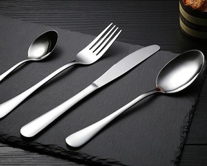 Juego de Cubiertos Sostenibles de Acero Inoxidable para Catering Formal y Uso Doméstico - Product Image 4