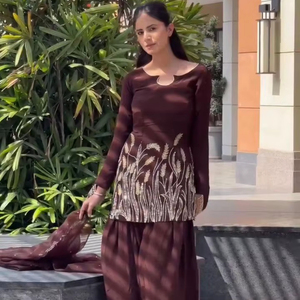 Salwar Kameez pour femmes, vêtements de fête indiens et pakistanais, Foux Gorgette, tissu en rayonne moderne de haute qualité - Product Image 1