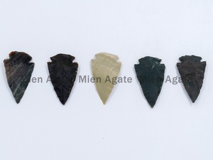 หัวลูกศรหินออบซิเดียนสีดำธรรมชาติแกะสลักด้วยมือ งานฝีมือประณีต ลายสลักรูปหัวใจ แฟชั่นกันน้ำ ยอดขายดี - Product Image 2