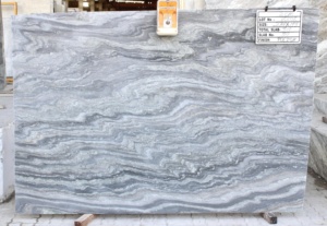 Grande dalle de granit bleu océan naturel, polie, moderne, écologique, durable, pour revêtement de sol extérieur d'hôtel et de villa - Product Image 1