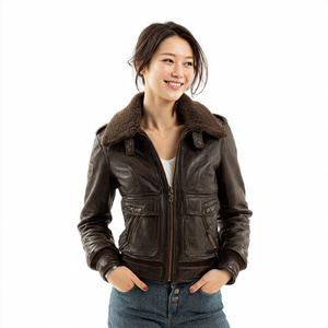 แจ็คเก็ตหนังคุณภาพพรีเมียม ดีไซน์หรูหราและเท่ห์สำหรับผู้หญิง - Product Image 3