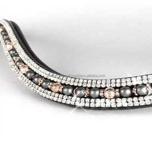 Acabado de Lujo 5 filas cristales transparentes perlas anillos personalizados mega Bling negro inglés cuero caballo ceja banda en mazorca completa - Product Image 2