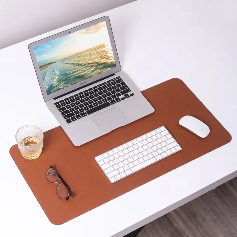 Wasserdichte einseitiger Schreibtisch-Matte aus PU-Leder großer 3mm-PVC-Quadrat-Tischdeckchen amerikanischer Stil PC-Laptop-Maus-Matte Schreiben Speisen Tee