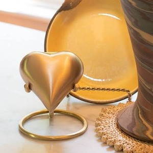 <b>Heart</b> <b>Shaped</b> Pet Cremation Urn with Floral Design Gold Customizable Metal <b>Heart</b> Decorative Keepsake Urn With Stand & Free <b>Bag</b> - Product Image 2