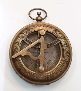 BOUSSOLE LAITON ROYAL Navy London diametre 6cm avec couvercle EUR 22,80 - FR BOUSSOLE LAITON ROYAL Navy London diametre 6cm avec couvercle EUR 22,80 - FR