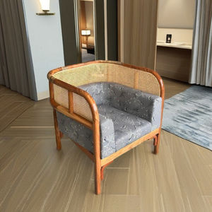 Sillón de Madera Maciza de Lujo - Diseño Moderno Ecológico para Uso Interior/Exterior - Product Image 1