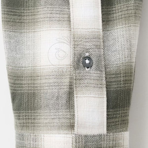Chemise en flanelle pour homme de haute qualité, sur mesure, à carreaux, manches longues, mélange de coton avec fermeture à boutons durable - Product Image 6