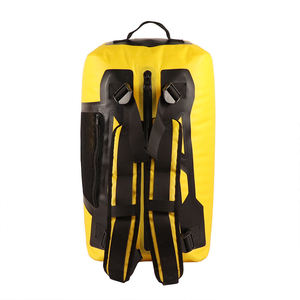 Bolsa Deportiva Unisex de Nailon Amarillo con Correa Ajustable, 30-40L, Cierre de Cremallera, Resistente al Agua, Estilo Casual - Product Image 5