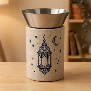 Quemador de incienso con estampado de luna y estrellas, plato plateado con base de lino que presenta un elegante boceto índigo de la famosa linterna de Ramadán. - Product Image 5