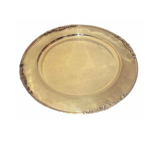 Assiettes de présentation de luxe en acier inoxydable doré, faites à la main, personnalisables, au design moderne, pour mariages et événements. - Product Image 6