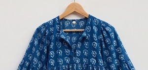 เสื้อกล้ามผู้หญิงลายดอกไม้สไตล์อินเดีย ผ้าฝ้ายพิมพ์ลายด้วยมือ 100% ทรงเอ คอวี แขนพอง ระบายอากาศได้ดี เรียบง่าย สบายๆ - Product Image 6